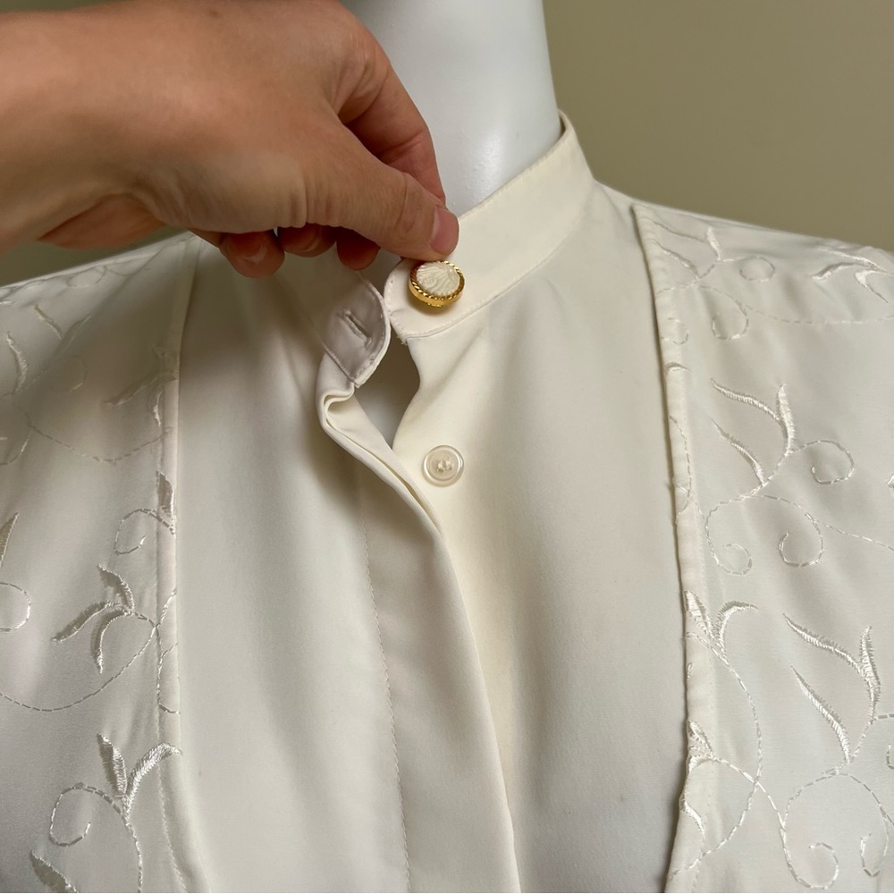 Vintage Tailored Top with Built in Vest - Picture 7 of 11